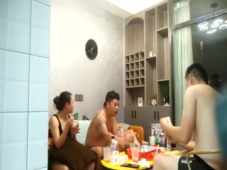 夫妻交换探花新片速递真实夫妻换妻探花❤️ 换妻绿帽组密码房饱餐一顿后 2对夫妻交换单男助攻交换轮操